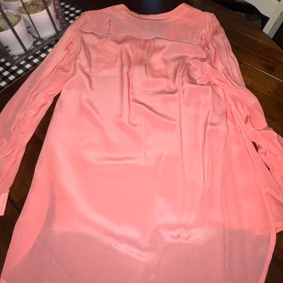 Silk Victoria secret blouse in coral pink - Picture 4 of 7